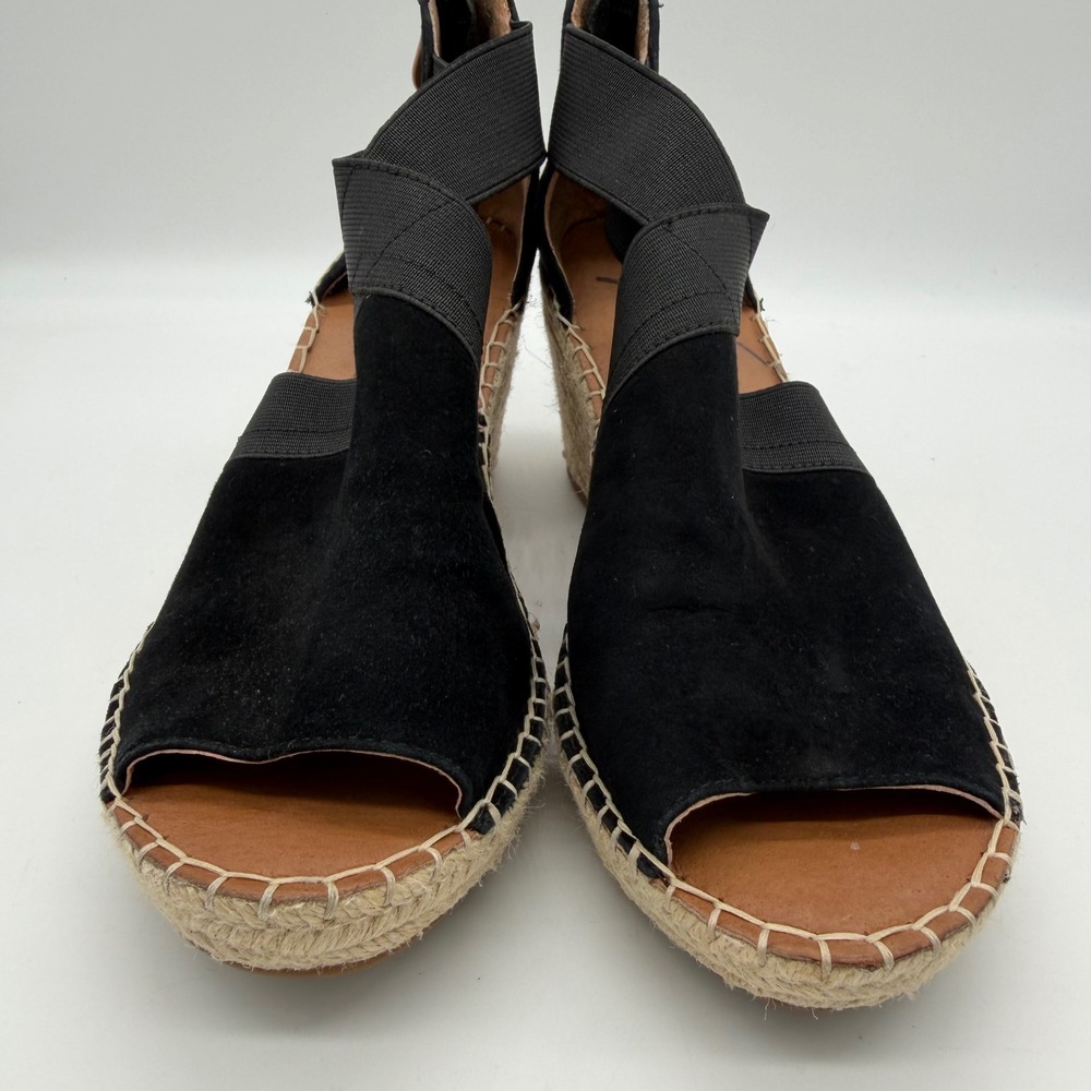 Gentle Souls Kenneth Cole Colleen Cross Elastic Black Suede Wedge Sandals 8M - Picture 3 of 8